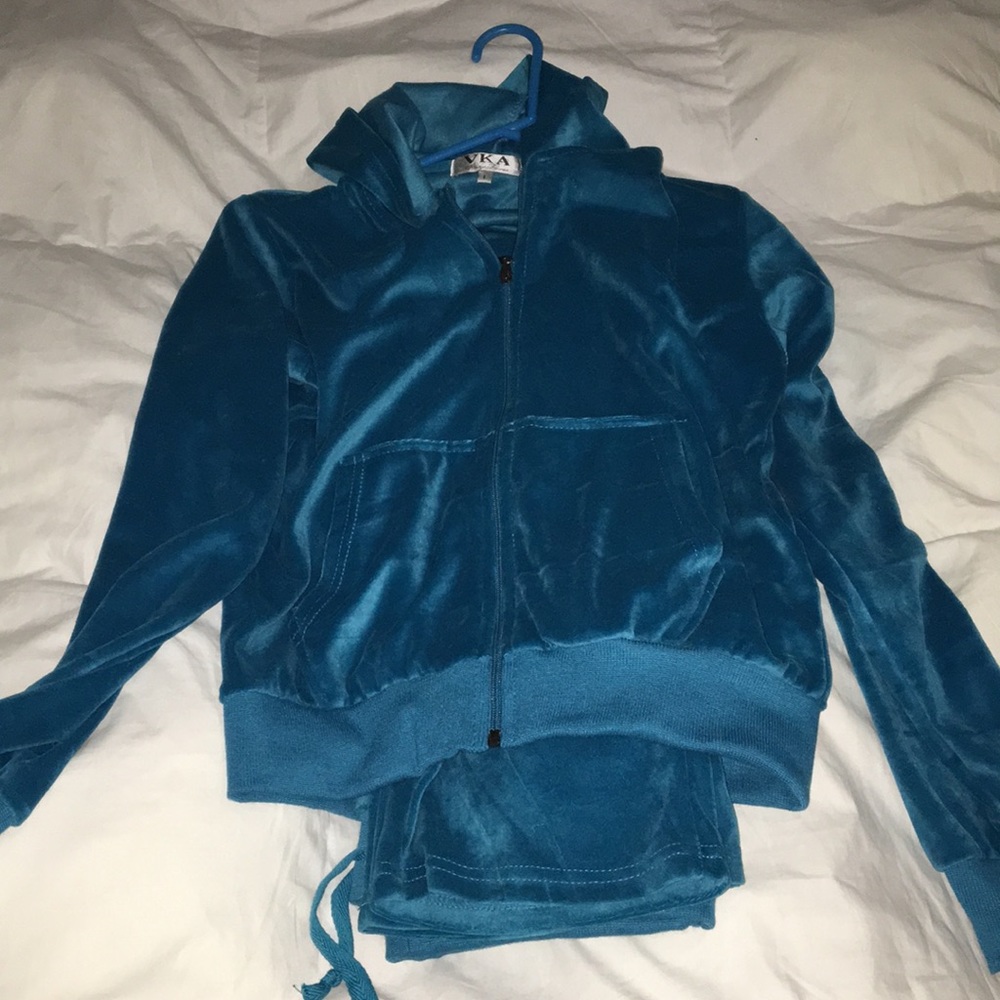 Track suit 2 pieces included